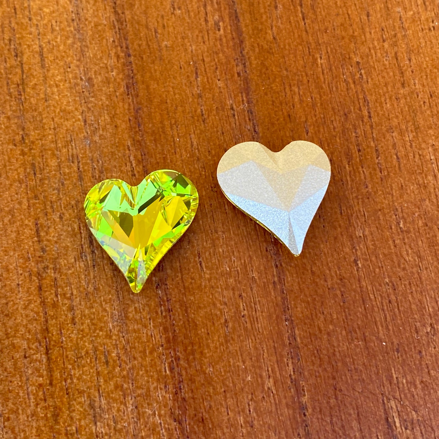 Swarovski 4809 Sweet Heart 13*12mm Crystal Citrus Green Foiled 337F