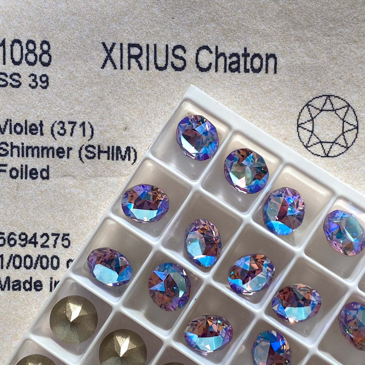 Swarovski 1088 SS39 Chaton Round Stones Pointed Back Crystal Violet Shimmer Foiled 371ShimF