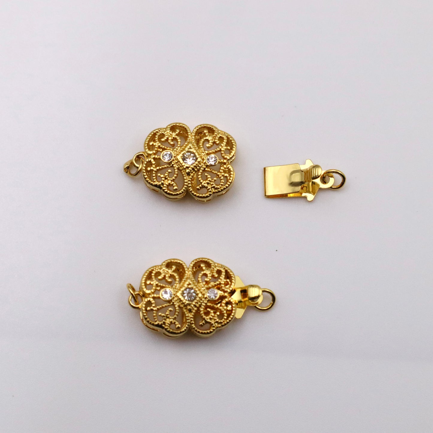 18k Gold Plated Oval Flower Lucky Clover Cubic Zirconia 1 Row Clasp