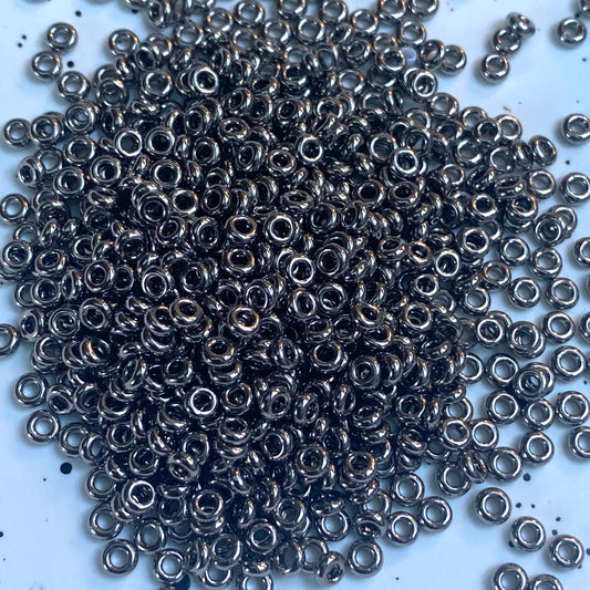 Toho Demi Round Beads Nickel Plated TN-711 8/0 5 grams