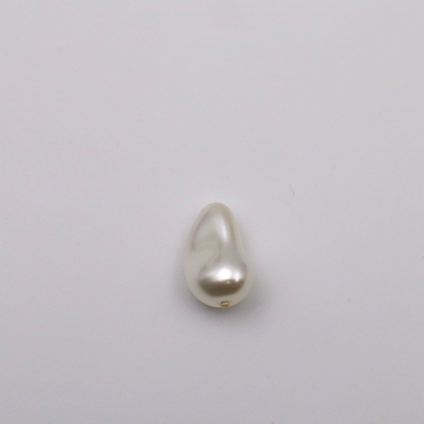 Swarovski 5843 Crystal Baroque Drop Pear 16mm White 650