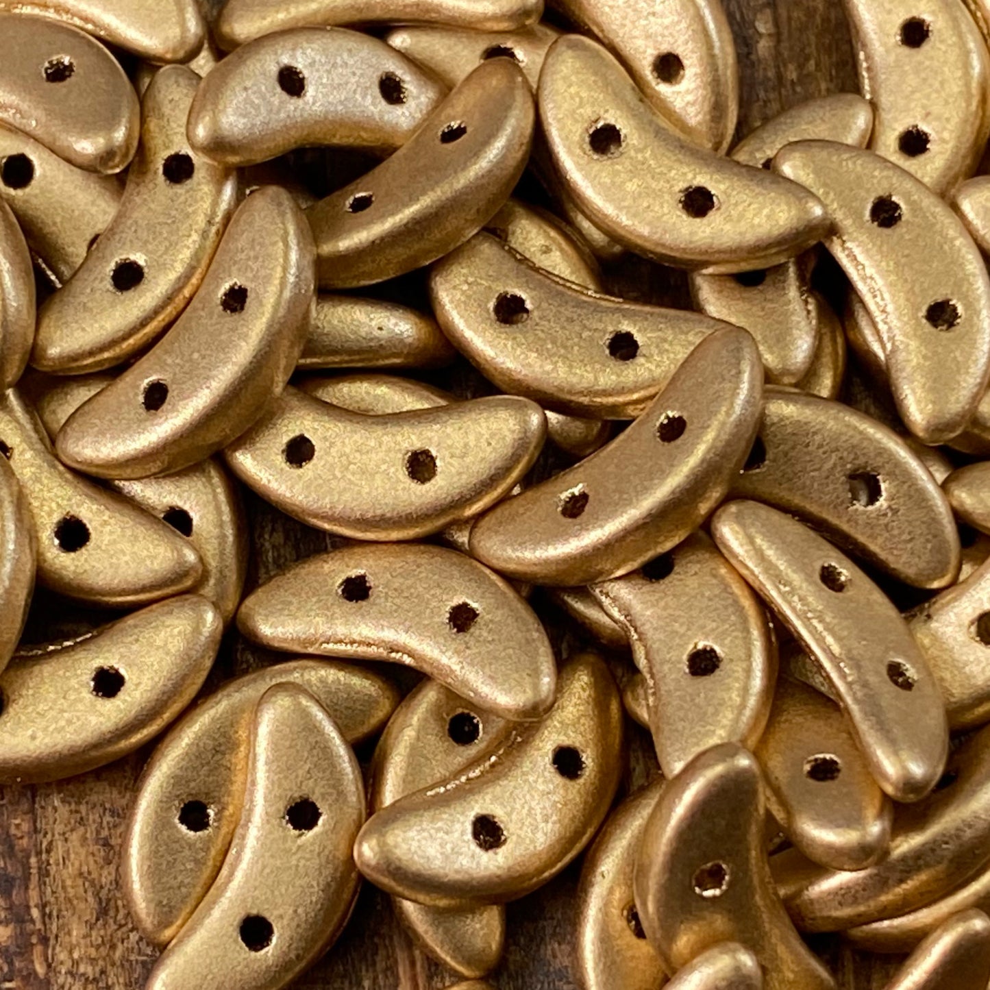 Crescent Beads 2 Hole 3mm*10mm Matte Flax