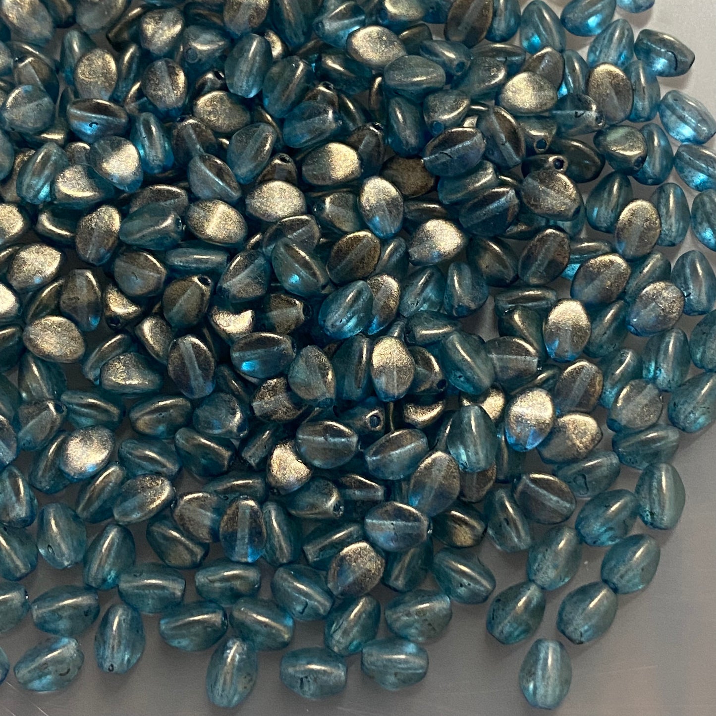 Czech Pinch Bead 5x3 mm GT Shadows